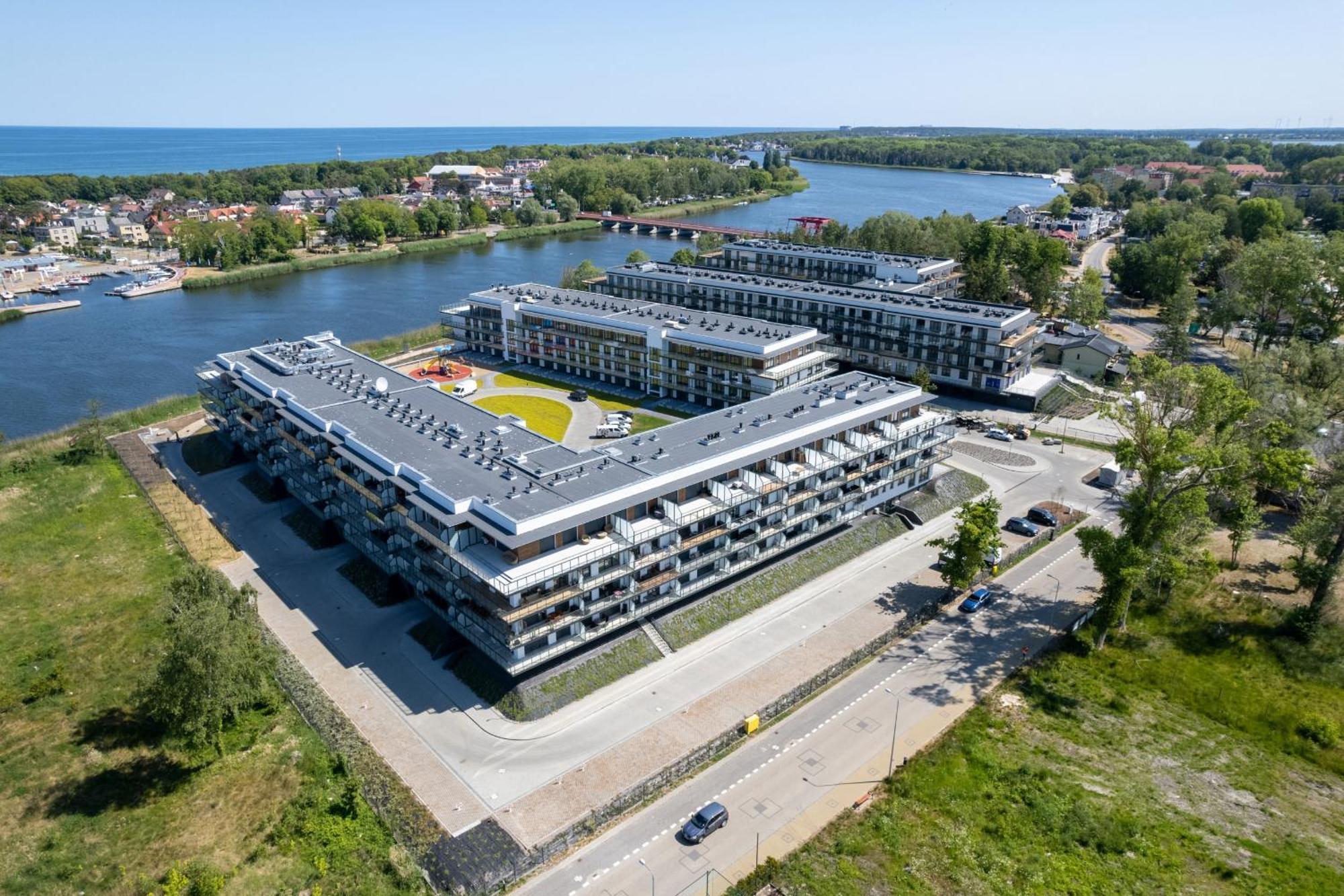 Dziwnow Luxurious Apartment No1 By The River By Renters Prestige Ngoại thất bức ảnh